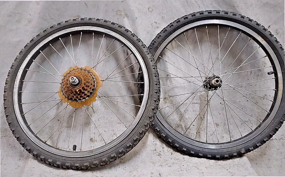 Trek MT60 20" Kids Bike Wheel Set 6S Freewheel Recumbent 135/100mm Bolt-On AV :)